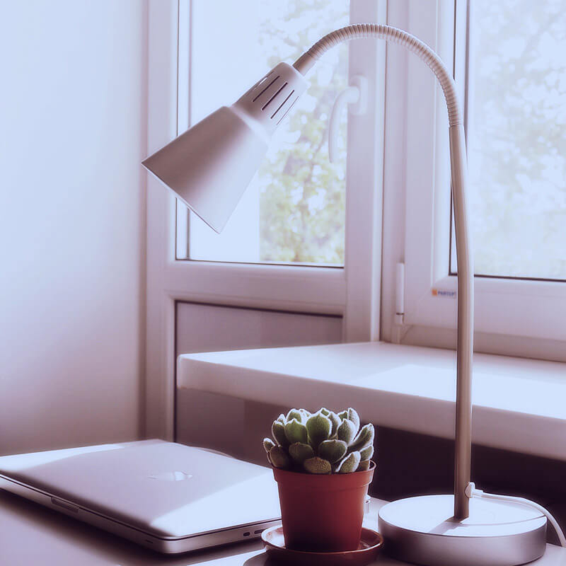 Good lighting with range of lamps